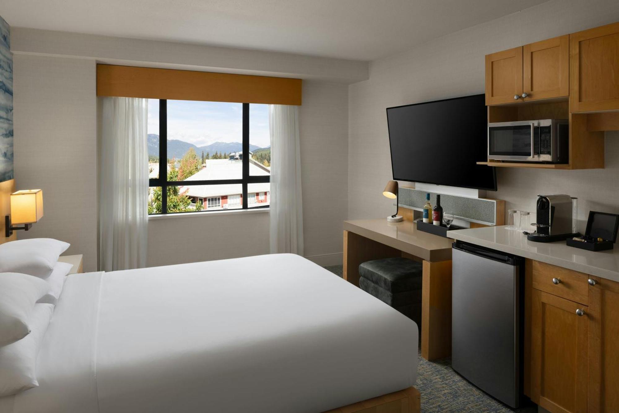 Delta Hotels By Marriott Whistler Village Suites Exteriér fotografie