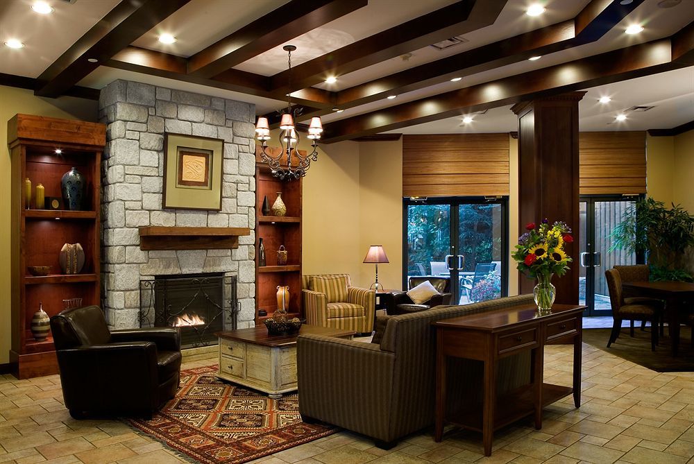 Delta Hotels By Marriott Whistler Village Suites Exteriér fotografie